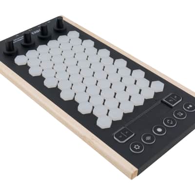 Intuitive Instruments Exquis Deluxe Hexagonal MPE MIDI Controller (Light Wood) image 2