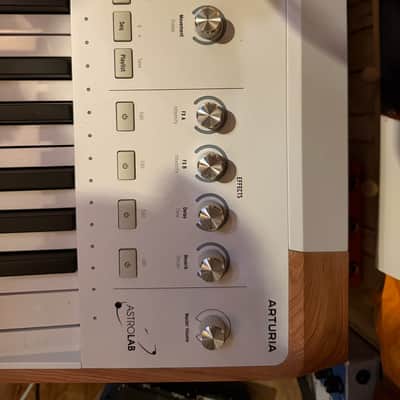 Arturia AstroLab 61-Key Stage Keyboard 2024 - Present - White image 8