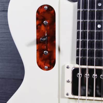 Eastman Juliet PB Electric Guitar – Boutique Offset w/ Bare Knuckle Pickup, Okoume Body, Premium Gig Bag image 8