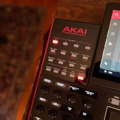 Akai MPC X Standalone Sampler / Sequencer 2017 - Present - Black image 8