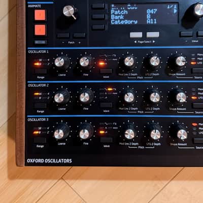 Novation Peak 8-Voice Desktop Synthesizer 2017 - Present - Black image 2