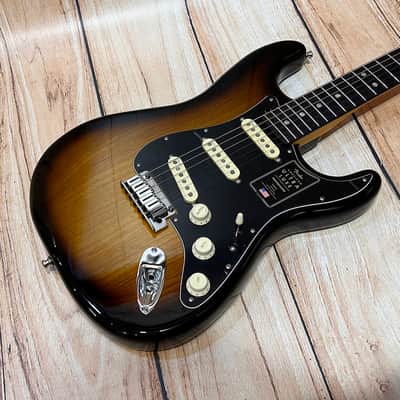 Fender American Ultra Luxe Stratocaster RW 2CS image 4