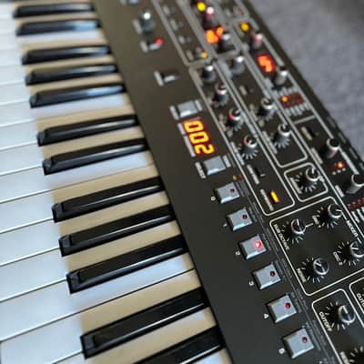 Sequential Prophet-6 49-Key 6-Voice Polyphonic Synthesizer 2018 - 2020 - Black with Wood Sides image 2