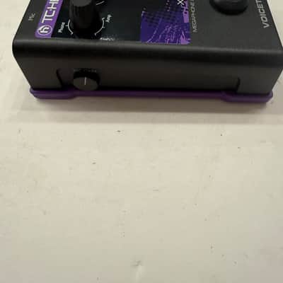 TC Helicon Voicetone X1 Megaphone & Distortion Vocal Effect Pedal + Box & PSU image 6
