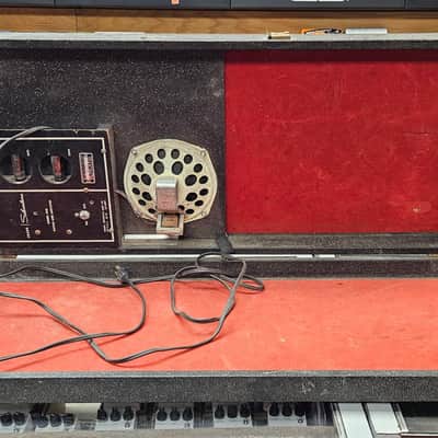 Silvertone 1448 with Case Amp Black 60s (USED) image 11