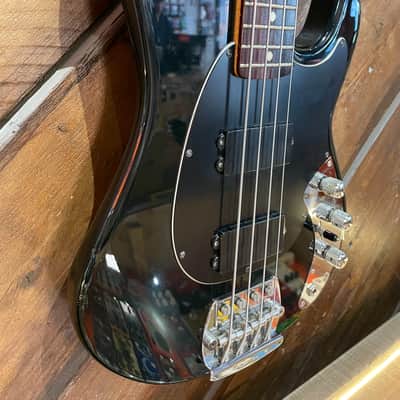 1988 Music Man Sabre Bass HH, Black image 3