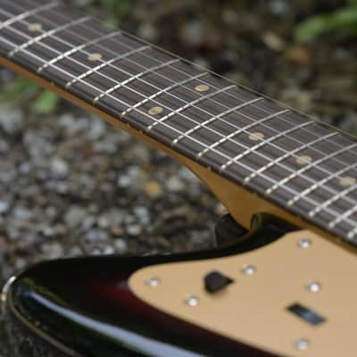 Fender Limited Edition Vintera II Road Worn 50s Jazzmaster- 3-Color Sunburst(2) image 12