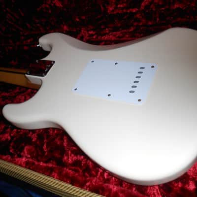 Fender Jimmie Vaughan Artist Series Stratocaster 1996-2021 with Texas Specials and G&G Fender tweed case - Olympic White image 10