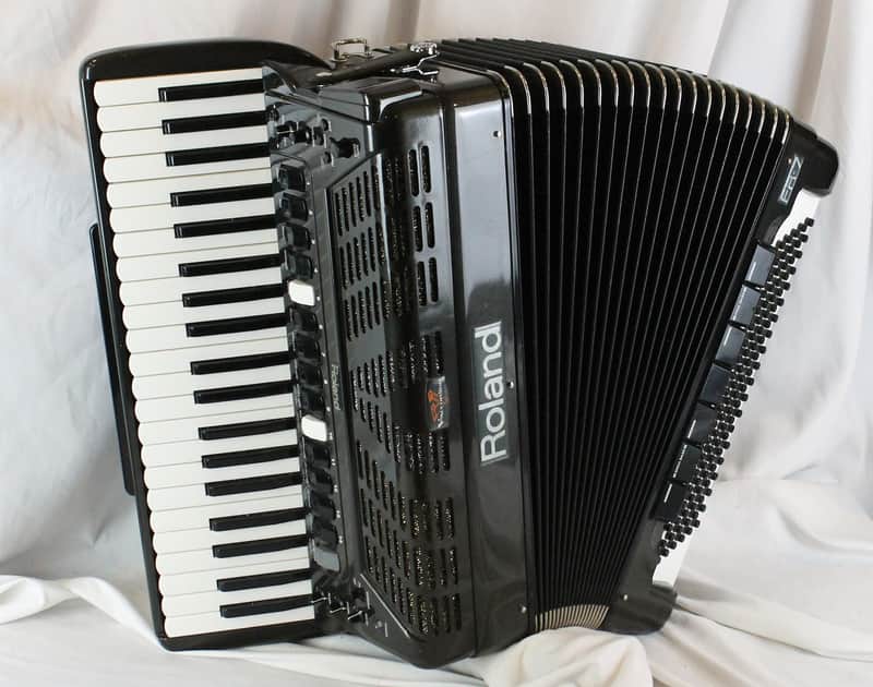 8308 - Space Gray Roland FR-7 Digital Piano Accordion 41 120 Previous Version FR-7X FR-8X image 1