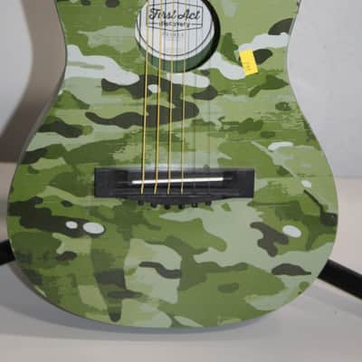 First Act Discovery FG1611 Acoustic Guitar 30" Green Camo image 2