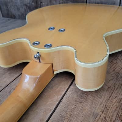 Mosrite Celebrity Hollowbody 4 String Bass 1968 - Natural Blonde image 14