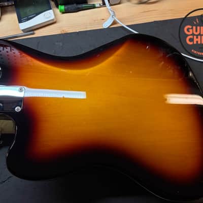 2025 Fender MIJ Japan Traditional II 60s Jaguar Sunburst – Excellent w/ Gig Bag image 15