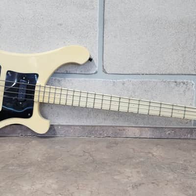 Rickenbacker 4003 Tuxedo White image 1