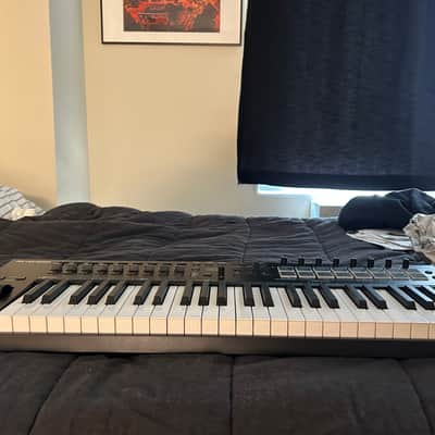 M-Audio Oxygen Pro 49 MIDI Keyboard Controller 2020 - Present - Black image 2