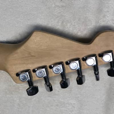 Charvel EVH Art Series 2004 - 2007 - Black / White image 7