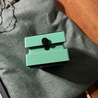 Boss PN-2 Tremolo/Pan (Silver Label) 1990 - 1995 - Green image 5