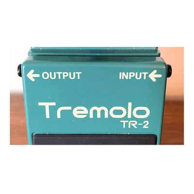 BOSS TR-2 Wave, Rate, and Depth Knobs Easy-to-Use Compact Tremolo Pedal for Guitarist image 6