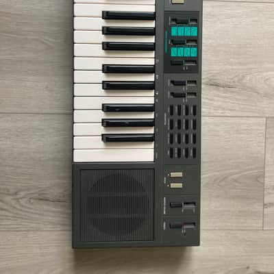 Vintage Yamaha PSR-21 ‘80s Synth image 2