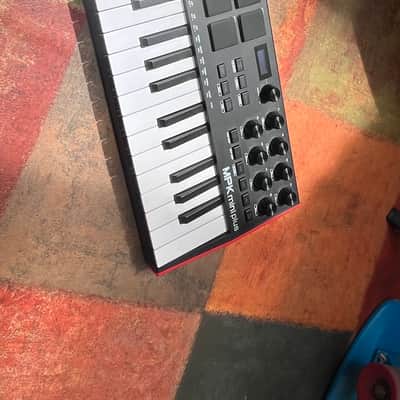 Akai MPK Mini Plus 37-Key MIDI Controller image 2