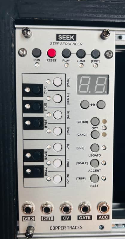 Copper Traces Seek - Step Sequencer CV Gate image 1