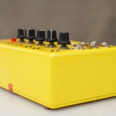 Metasonix TM-1 Vacuum Tube Waveshaper / Ring Mod Effects Pedal #58778 image 11
