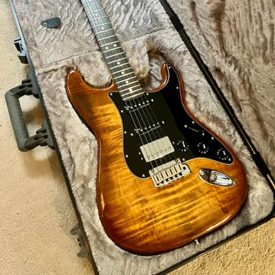 Fender Limited Edition American Ultra Stratocaster HSS Tiger's Eye 2024 - Flame Burst image 8