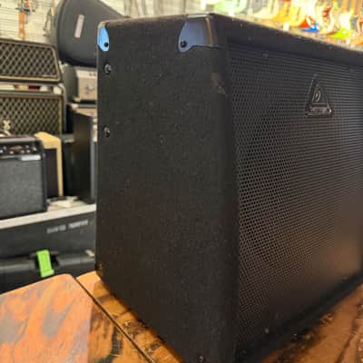 Behringer Ultratone K450FX 45-Watt Keyboard Amp image 2