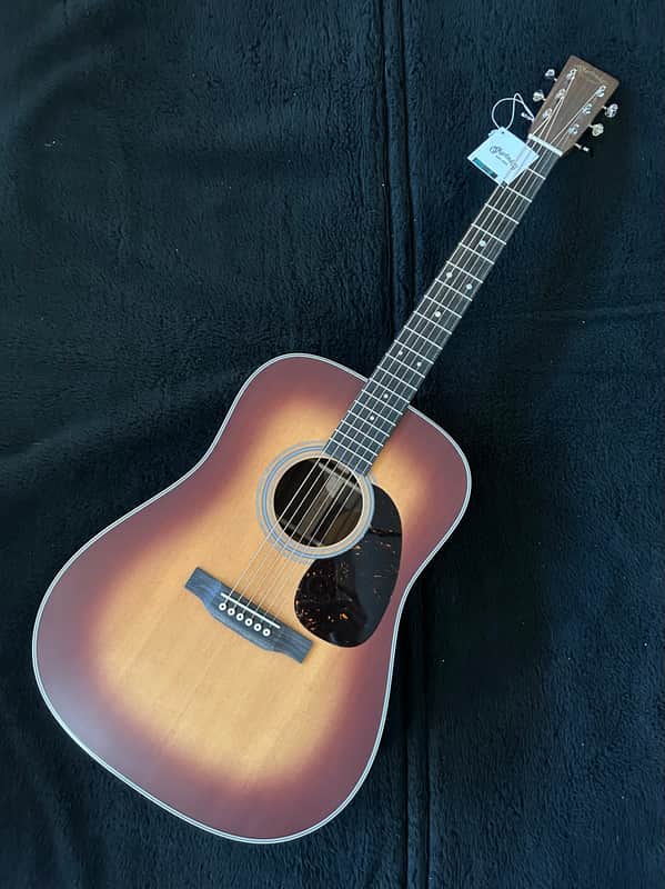 Martin D-28 Satin Amberburst /4lbs. 6.1 oz. #2821755 image 1