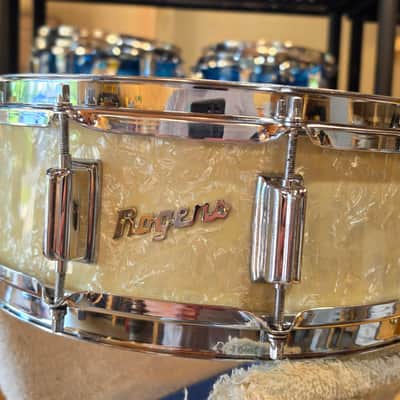 Rogers Dyna-sonic mid 1960's - White Marine pearl image 3