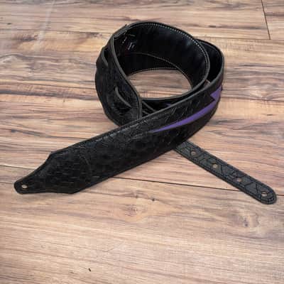 Carlino Purple lightening bolt strap 2026 - Black and purple image 3