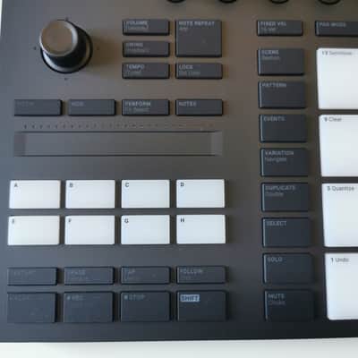 Native Instruments Maschine MKIII 2010s - Black image 4