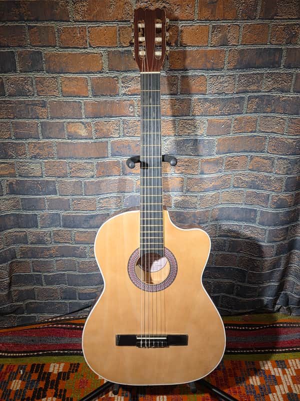 Tata Vasco Classical Nylon Guitar Natural image 1