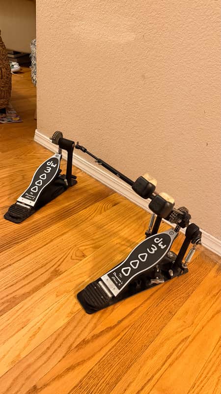 DW 3000 Series Double Bass Drum Pedal image 1