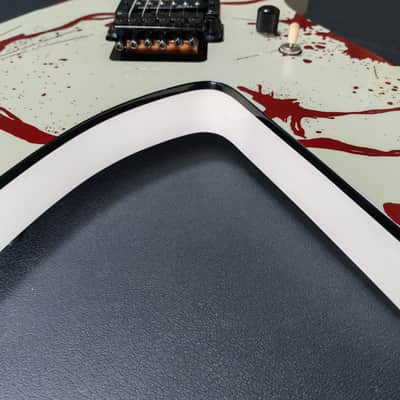 B.C. Rich Joey Jordison Signature Warlock Murderdolls - White Blood Splatter image 18