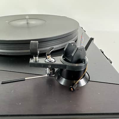 Mobile Fidelity MoFi UltraDeck Turntable w/ Dust Cover & MasterTracker Cartridge image 12