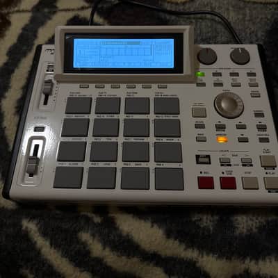 Akai MPC 1000 blk with JJOS3