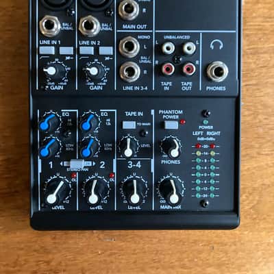 Mackie 402VLZ4 4-Channel Mic / Line Mixer | Reverb