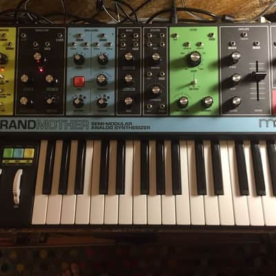 Moog Grandmother 32-Key Semi-Modular Analog Synthesizer 2018 - Present Black / Multi-Colored Panel