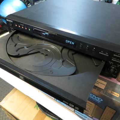 Sony DVP-NC655P 5 Disc DVD CD Carousel Changer Player image 3