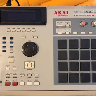 Akai MPC2000XL - upgraded Screen / Gotek drive / 32mb Ram image 9