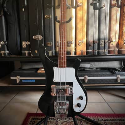 1974 Rickenbacker 4000 - Jetglo - With original Tole Case image 2