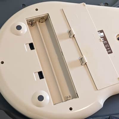Suzuki OM-100 Omnichord w/ Case *serviced* image 5