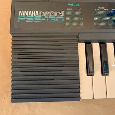 Yamaha PSS-130 PortaSound 1908s Electronic Keyboard Synth VGC in Box w Org. Power Supply image 2