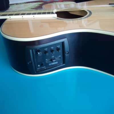 Yamaha apx 600 image 4