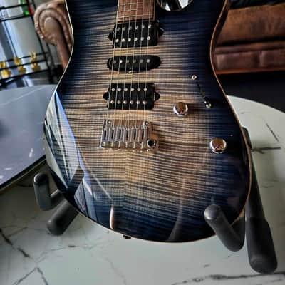 Suhr Modern Plus - Faded Trans Whale Blue Burst image 6