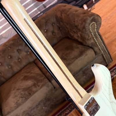 Fender American Standard FSR Rustic Ash Stratocaster 2013 - Olympic White image 13