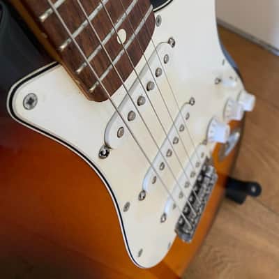 Fender Stratocaster Standard, Mexico 1998, Sunburst image 12