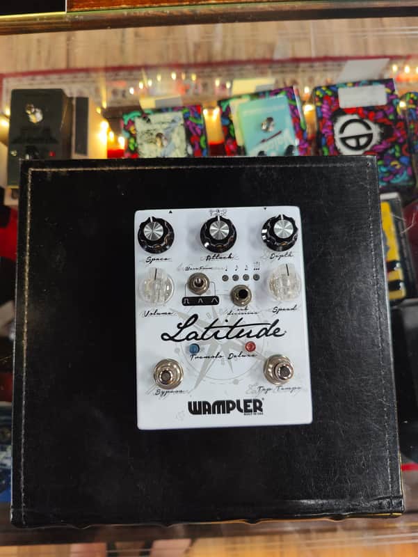 Wampler Latitude Deluxe Tremolo V2 2010s - White image 1