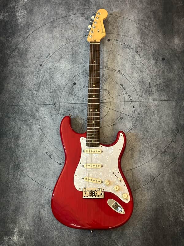 Fender American Deluxe Stratocaster with Rosewood Fretboard 1999 - 2001 - Crimson Transparent