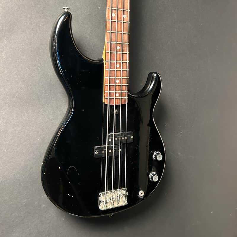 Yamaha BB300